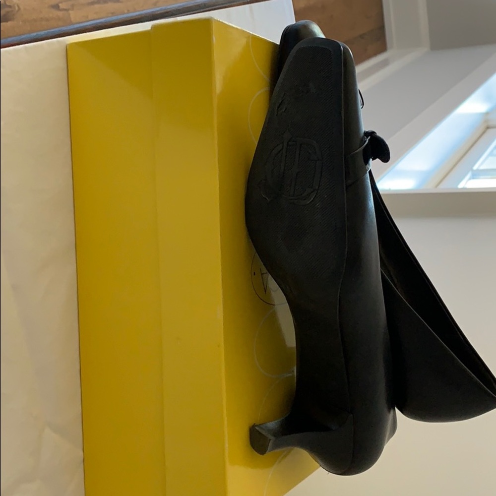 Circa Joan and David Black pumps! SZ11 - Picture 3 of 3